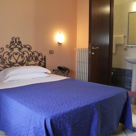 מילאנו Hotel Capri מראה חיצוני תמונה