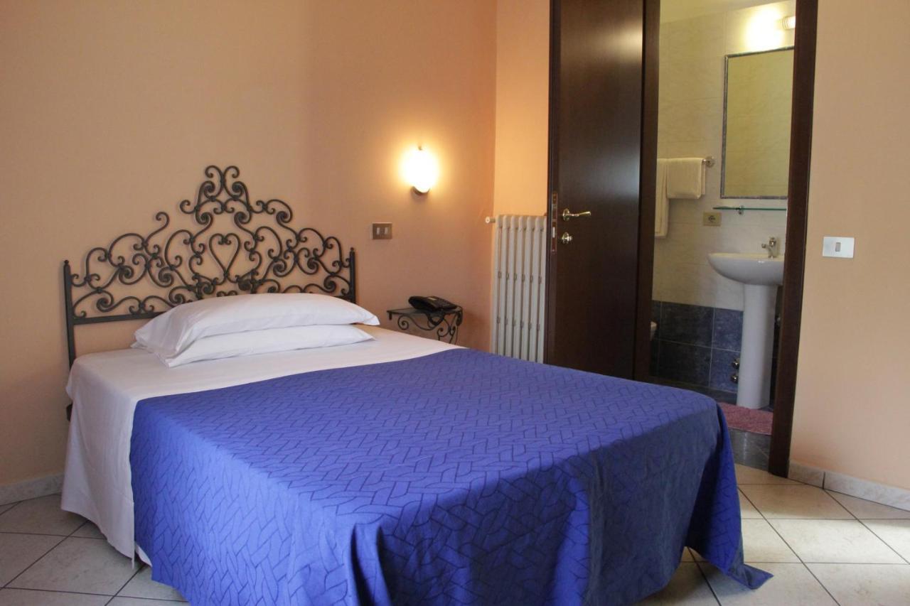 מילאנו Hotel Capri מראה חיצוני תמונה