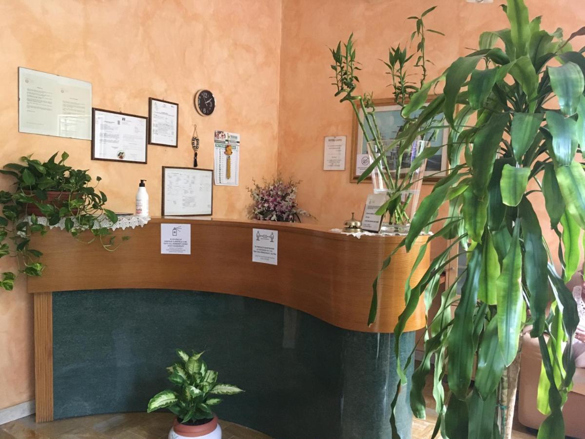 מילאנו Hotel Capri מראה חיצוני תמונה